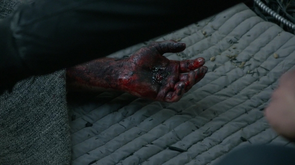 The 100 Season Two Episode Two Inclement Weather-1330
