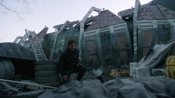 The 100 Season Two Episode Two Inclement Weather-1325
