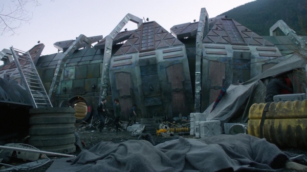 The 100 Season Two Episode Two Inclement Weather-1317
