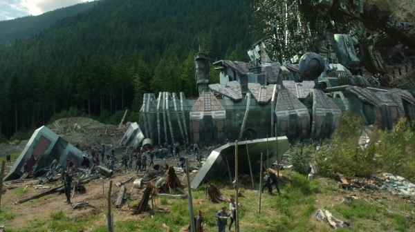 The 100 Season Two Episode Two Inclement Weather-1075
