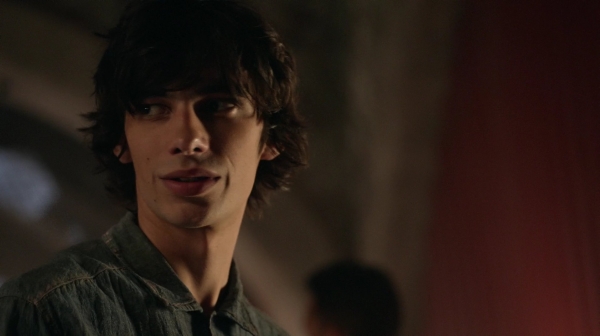 The 100 Season Two Episode Two Inclement Weather-919

