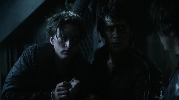 The 100 Season Two Episode Two Inclement Weather-520
