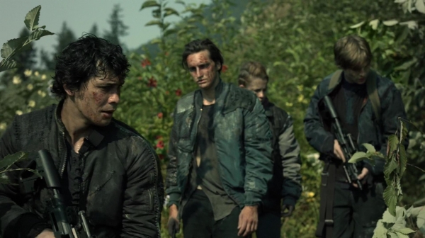 The 100 Many Happy Returns Season Two Episode Four-985
