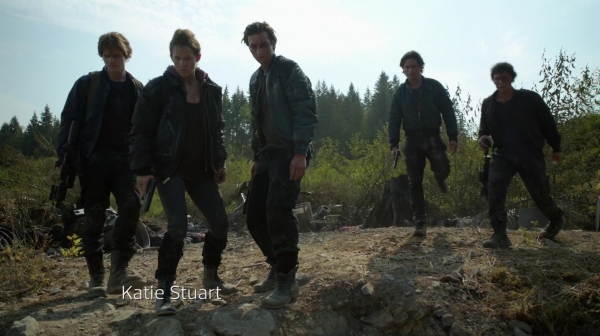 The 100 Many Happy Returns Season Two Episode Four-920
