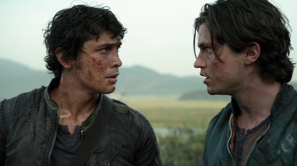 The 100 Many Happy Returns Season Two Episode Four-884
