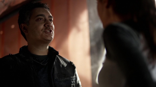 The 100 Many Happy Returns Season Two Episode Four-819

