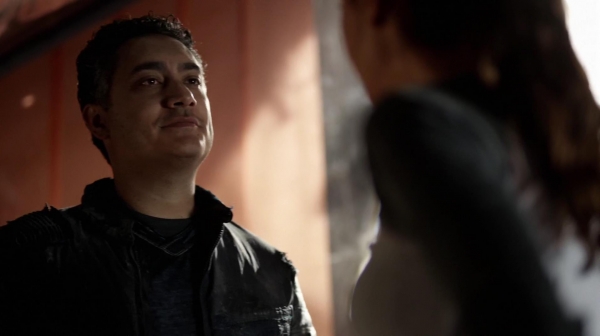 The 100 Many Happy Returns Season Two Episode Four-818
