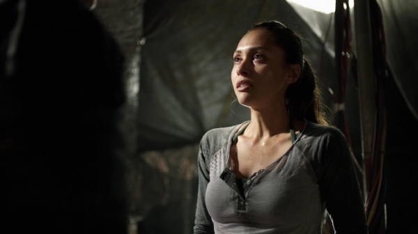 The 100 Many Happy Returns Season Two Episode Four-817
