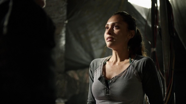 The 100 Many Happy Returns Season Two Episode Four-814
