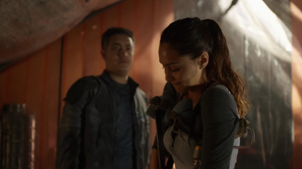 The 100 Many Happy Returns Season Two Episode Four-808
