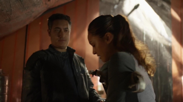 The 100 Many Happy Returns Season Two Episode Four-807
