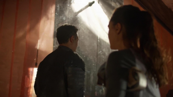 The 100 Many Happy Returns Season Two Episode Four-804
