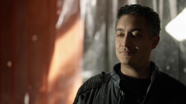 The 100 Many Happy Returns Season Two Episode Four-793
