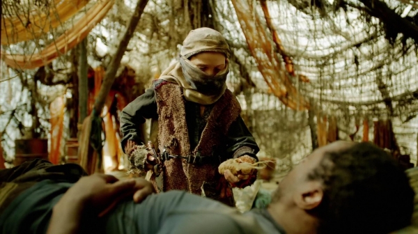 The 100 Many Happy Returns Season Two Episode Four-776
