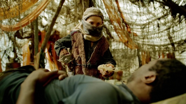The 100 Many Happy Returns Season Two Episode Four-772
