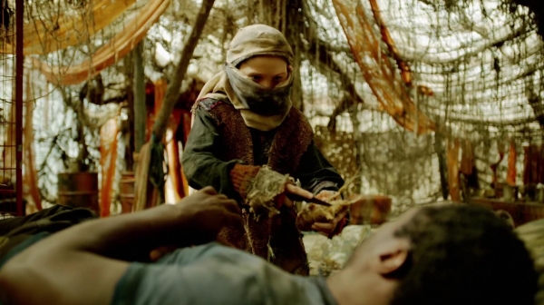 The 100 Many Happy Returns Season Two Episode Four-765
