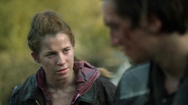 The 100 Many Happy Returns Season Two Episode Four-549
