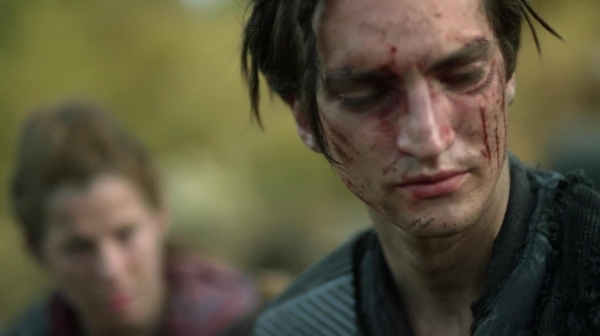 The 100 Many Happy Returns Season Two Episode Four-545
