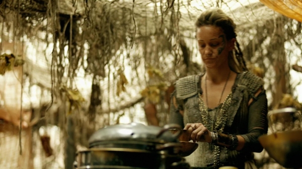 The 100 Many Happy Returns Season Two Episode Four-478
