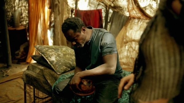 The 100 Many Happy Returns Season Two Episode Four-438
