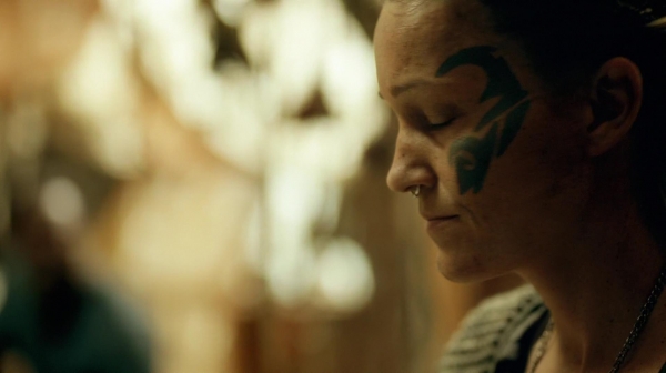 The 100 Many Happy Returns Season Two Episode Four-416

