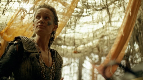 The 100 Many Happy Returns Season Two Episode Four-411
