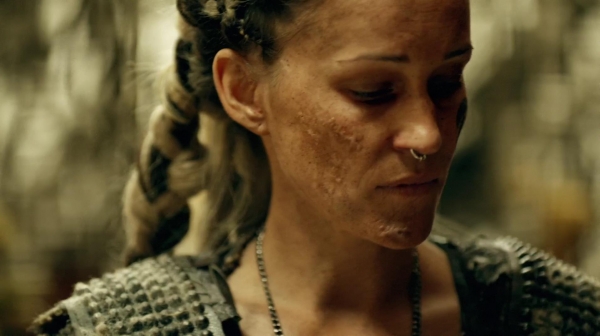 The 100 Many Happy Returns Season Two Episode Four-405
