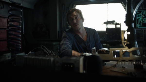 The 100 Many Happy Returns Season Two Episode Four-349

