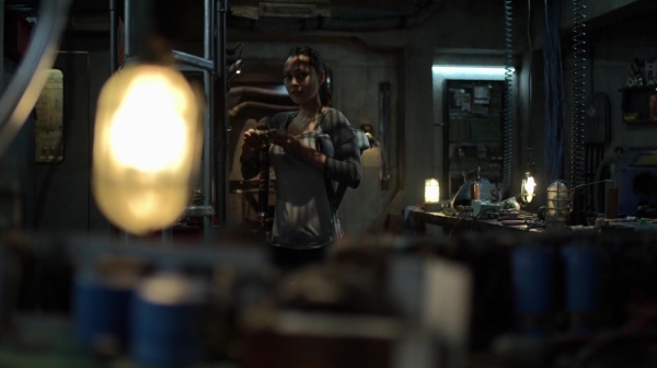 The 100 Many Happy Returns Season Two Episode Four-348

