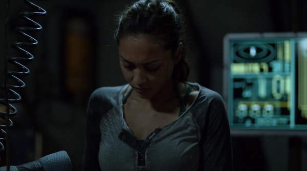 The 100 Many Happy Returns Season Two Episode Four-288
