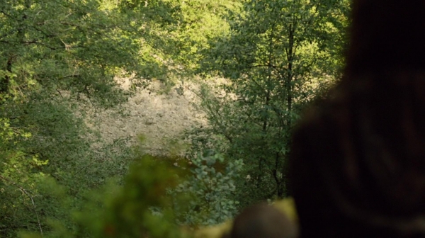 The 100 Many Happy Returns Season Two Episode Four-276
