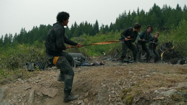 The 100 Many Happy Returns Season Two Episode Four-231
