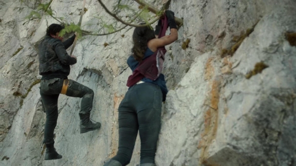 The 100 Many Happy Returns Season Two Episode Four-205
