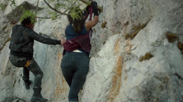 The 100 Many Happy Returns Season Two Episode Four-202
