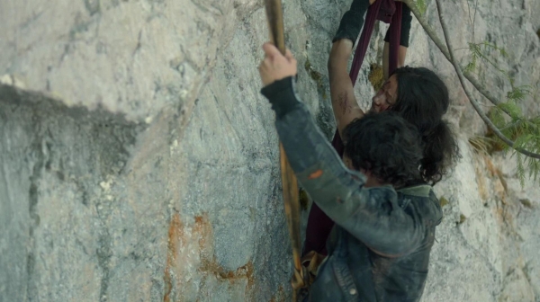 The 100 Many Happy Returns Season Two Episode Four-199
