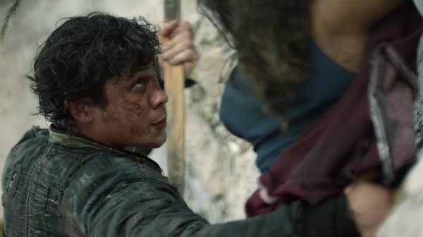 The 100 Many Happy Returns Season Two Episode Four-196
