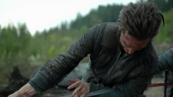 The 100 Many Happy Returns Season Two Episode Four-181
