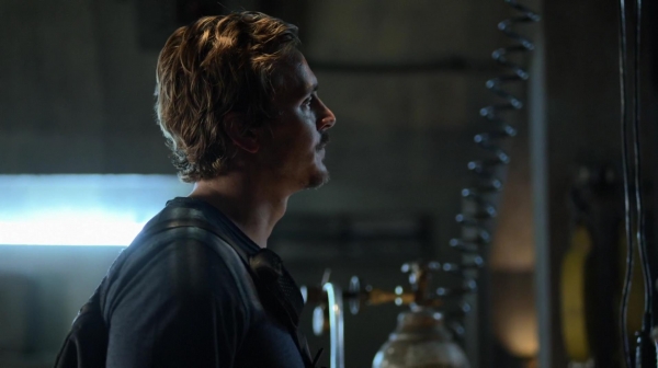 The 100 Many Happy Returns Season Two Episode Four-153
