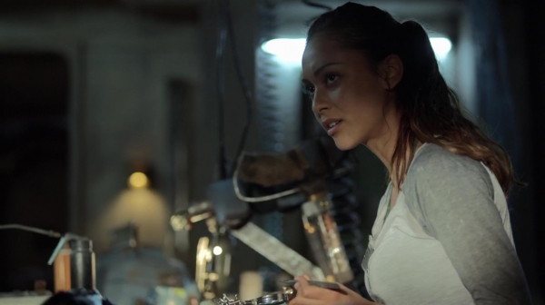 The 100 Many Happy Returns Season Two Episode Four-152
