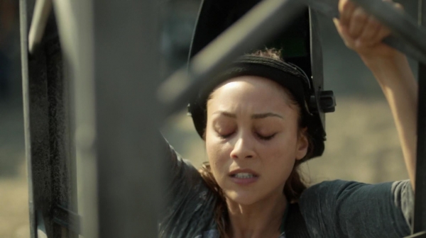 The 100 Many Happy Returns Season Two Episode Four-108
