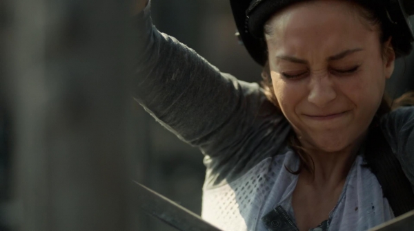 The 100 Many Happy Returns Season Two Episode Four-96
