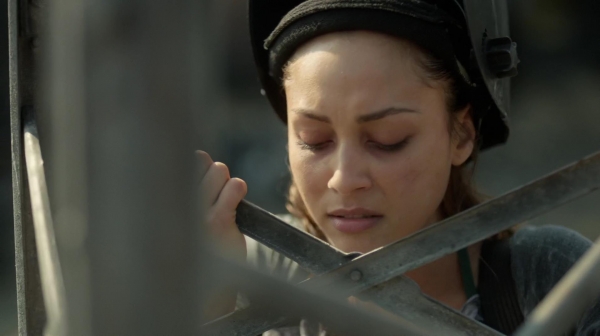 The 100 Many Happy Returns Season Two Episode Four-85
