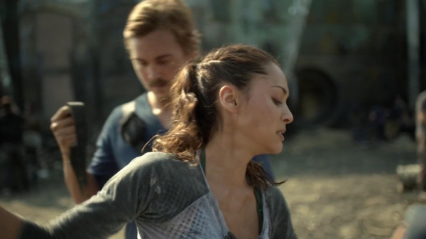 The 100 Many Happy Returns Season Two Episode Four-69
