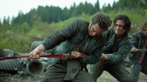 The 100 Many Happy Returns Season Two Episode Four-64
