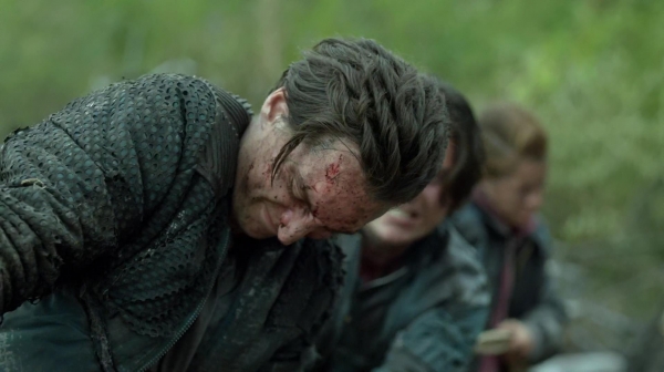 The 100 Many Happy Returns Season Two Episode Four-57
