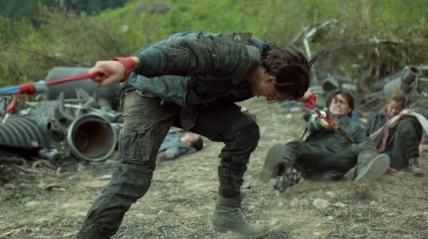 The 100 Many Happy Returns Season Two Episode Four-54

