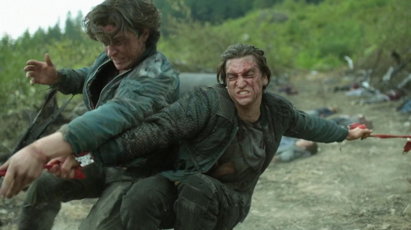 The 100 Many Happy Returns Season Two Episode Four-50
