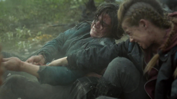 The 100 Many Happy Returns Season Two Episode Four-42

