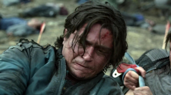 The 100 Many Happy Returns Season Two Episode Four-30
