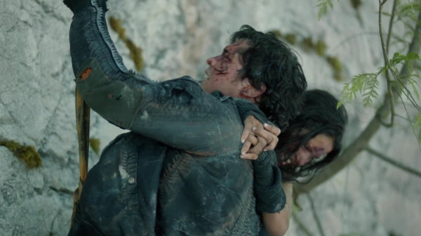 The 100 Many Happy Returns Season Two Episode Four-8
